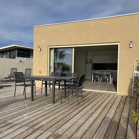 2 Au Bord De Avec Acces Direct Plage, Terrasse Et Parking Prive - Grau D'agde - Fr-1-749-40 Villa