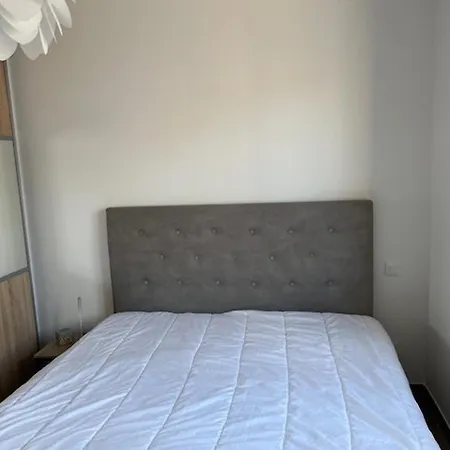 2 Au Bord De Avec Acces Direct Plage, Terrasse Et Parking Prive - Grau D'agde - Fr-1-749-40 *