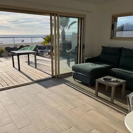 2 Au Bord De Avec Acces Direct Plage, Terrasse Et Parking Prive - Grau D'agde - Fr-1-749-40 Le Grau-d'Agde