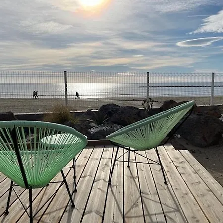 Villa 2 Au Bord De Avec Acces Direct Plage, Terrasse Et Parking Prive - Grau D'agde - Fr-1-749-40 Le Grau-d'Agde